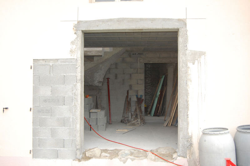 Sciage ouverture de porte Châtel